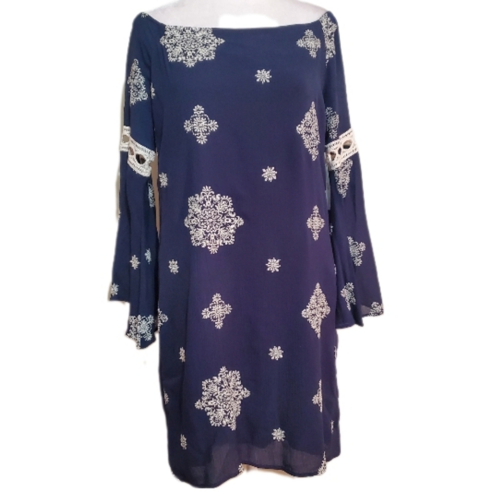 Design Lab Lord & Taylor rayon blue embroidered off shoulder mini dress M NWT